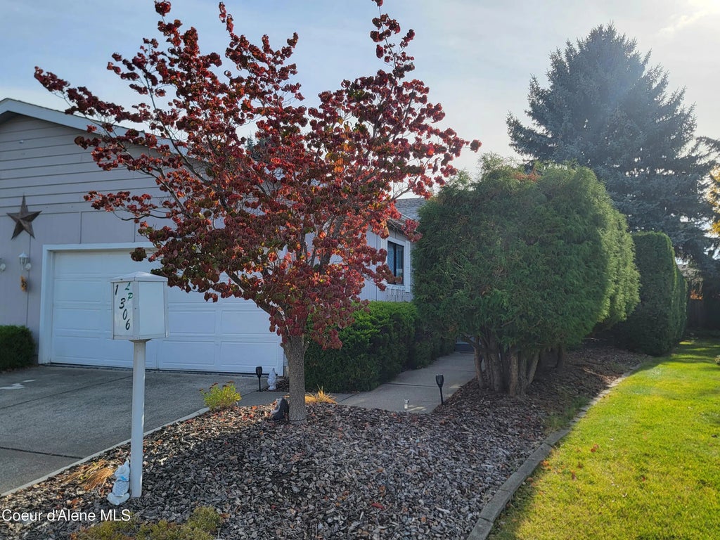 1306 W Leisure Dr, Hayden