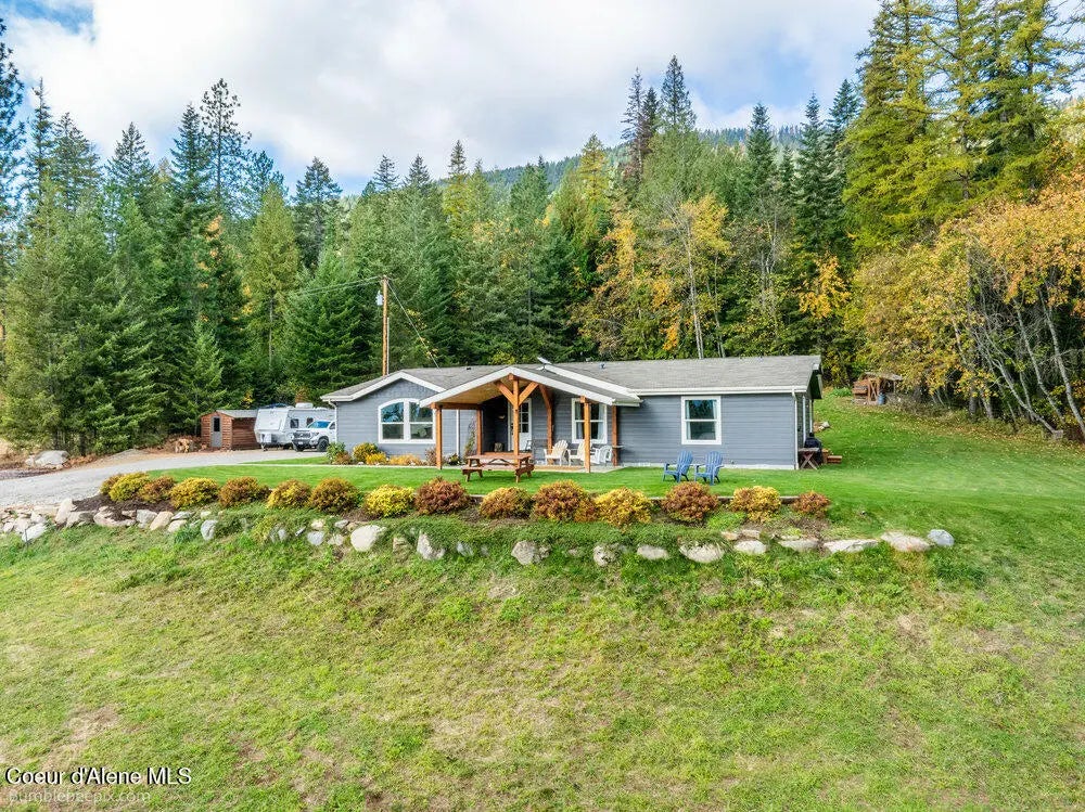 1103 Huckleberry Mountain Rd, Cocolalla