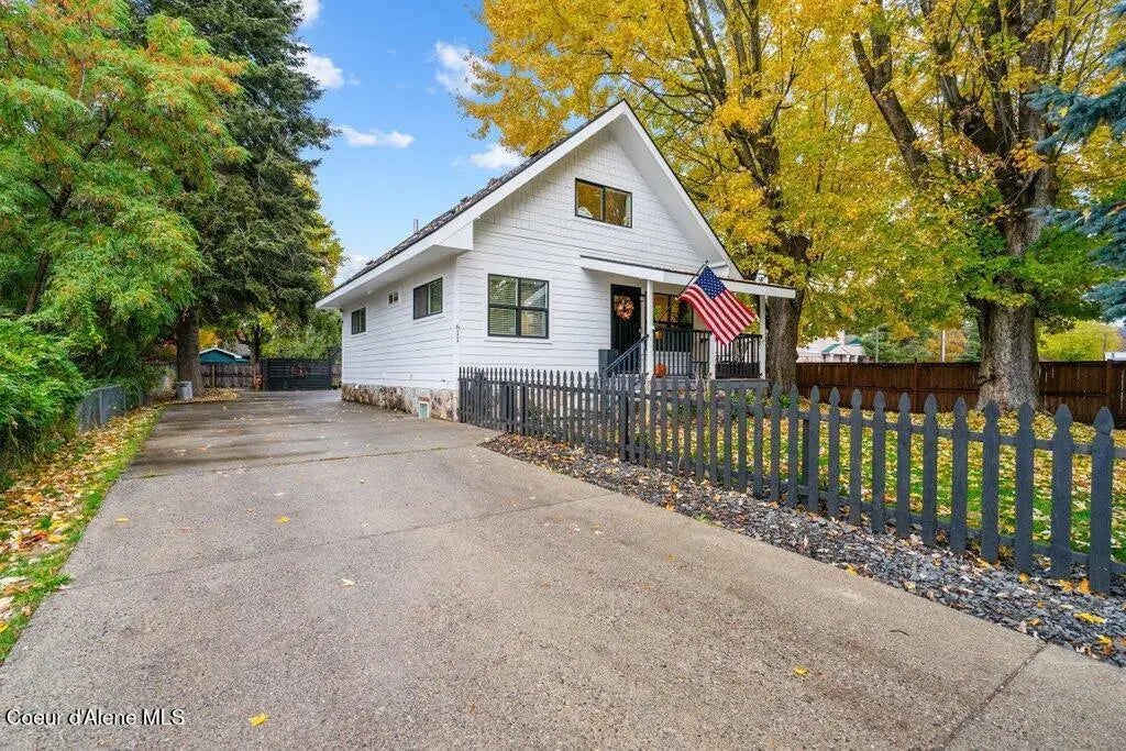 611 W Lacrosse Ave, Coeur d'Alene