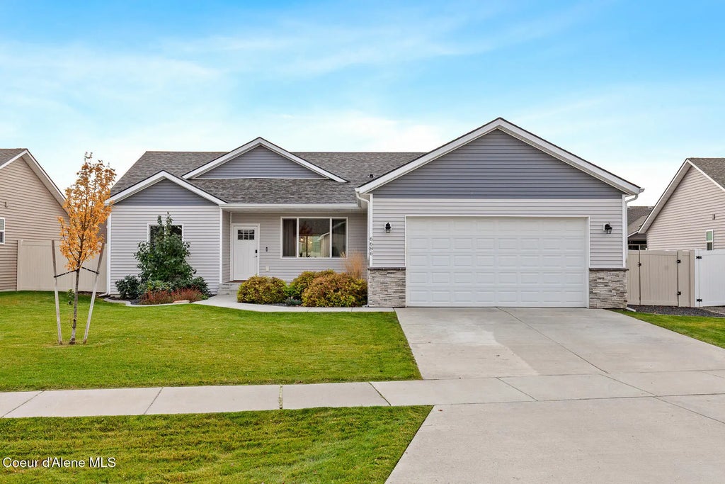 6686 W Harmony St, Rathdrum