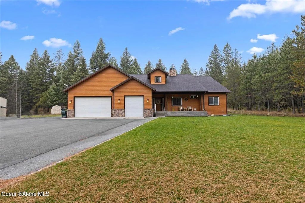 24665 N Hunters Grove Ct, Rathdrum