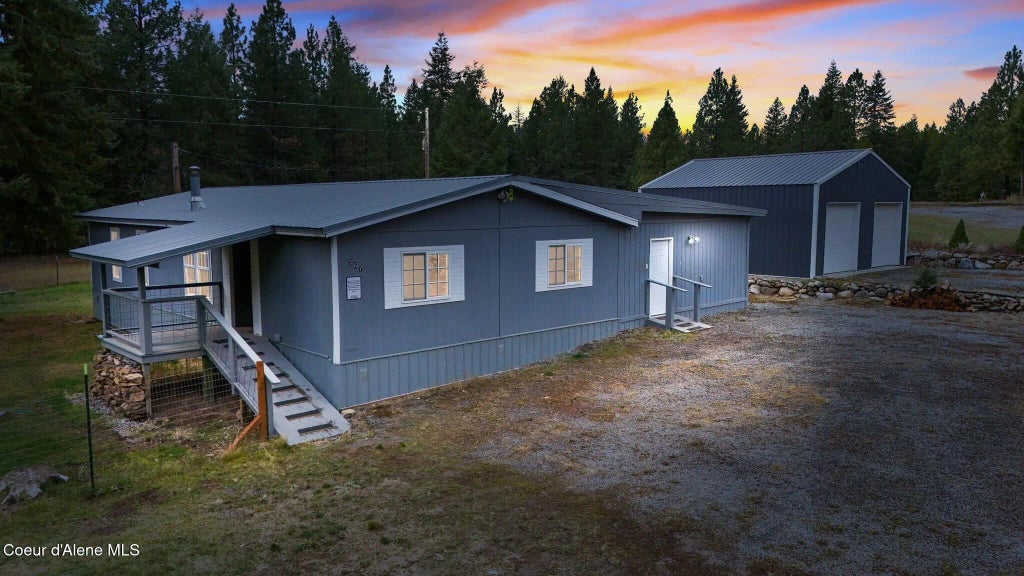 367 Hoop Loop Rd, Priest River