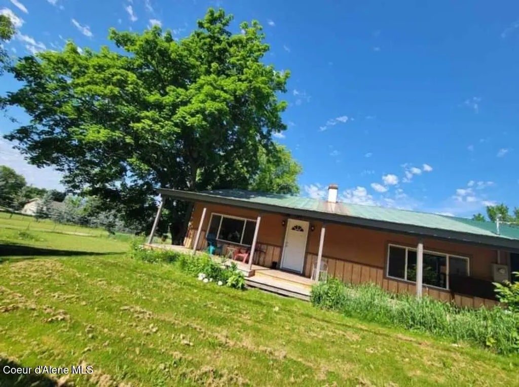 7494 Wells St., Bonners Ferry