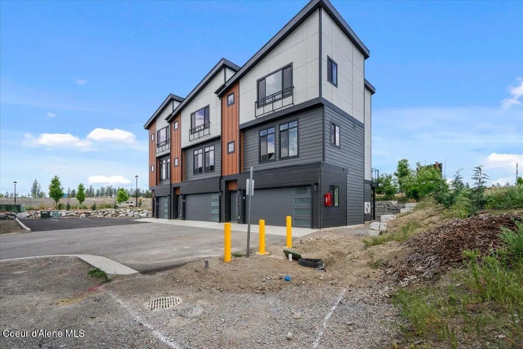 3026 Suzanne C, Coeur d'Alene