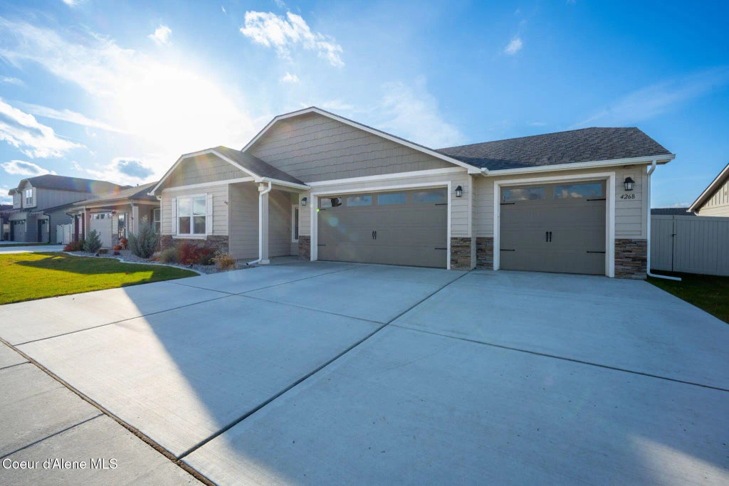 4268 N May Ella Lp Loop, Post Falls