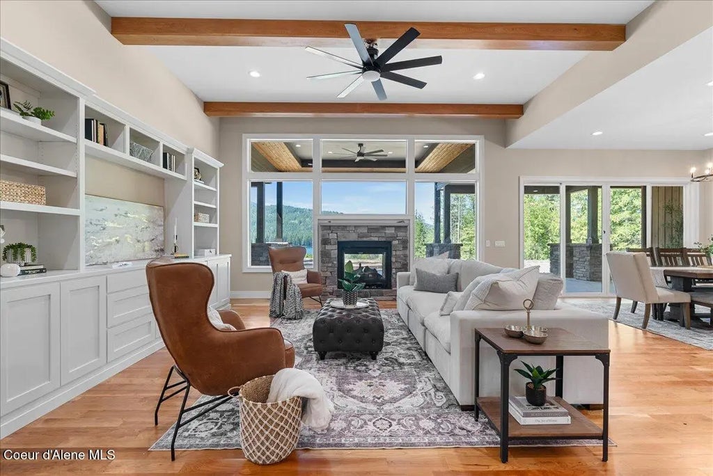 184 Willow Bay Rd, Priest River