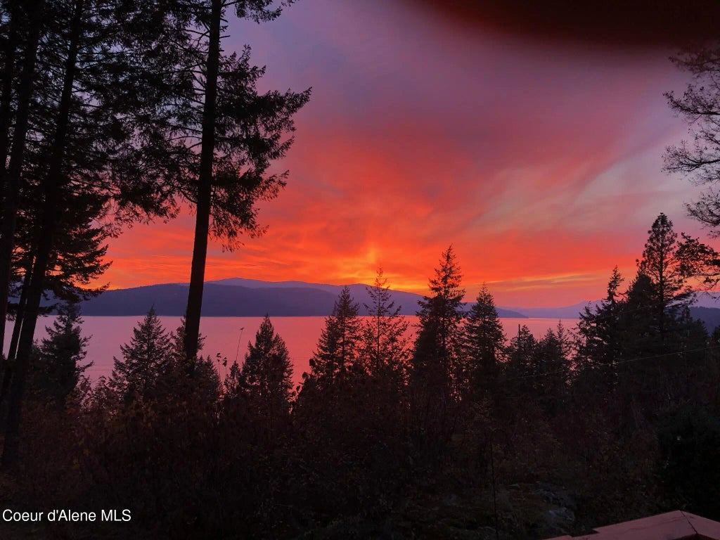 707 Eagen Mountain Dr, Hope