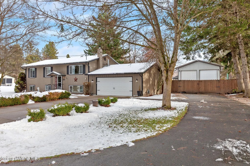 7088 N Colfax St, Dalton Gardens