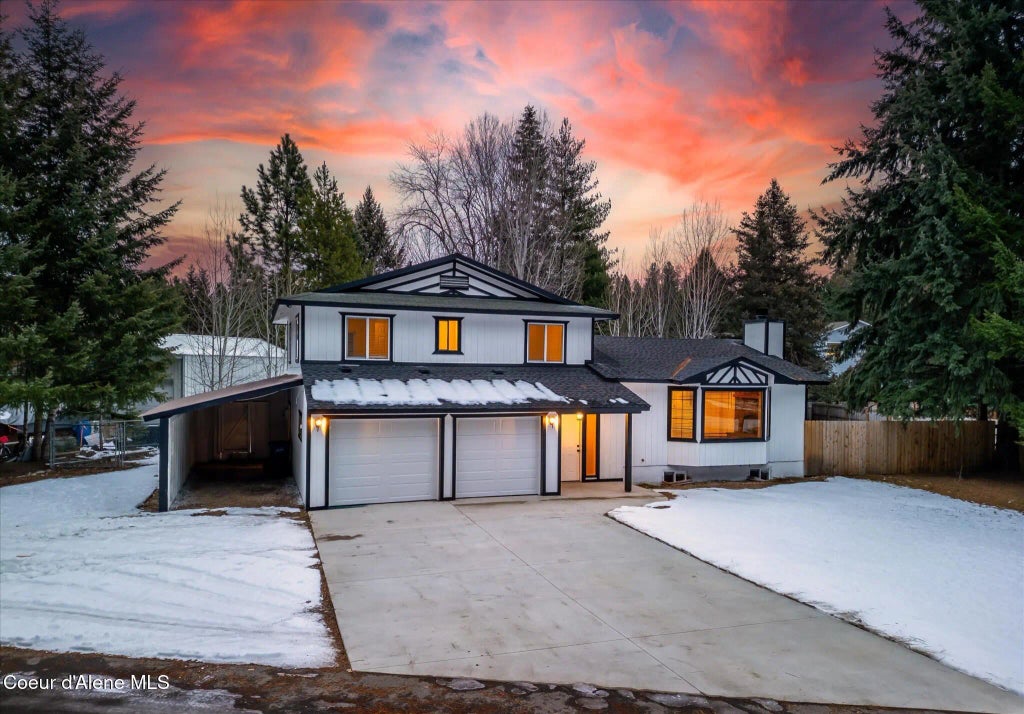 6933 W Tesemini Dr, Spirit Lake