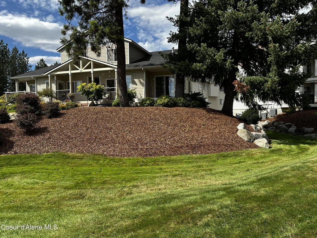 377 E Knotty Pine Ln #2, Coeur d'Alene
