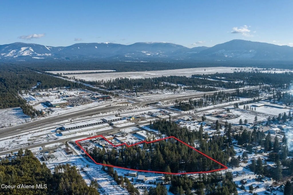 31149 N Old Hwy 95, Athol