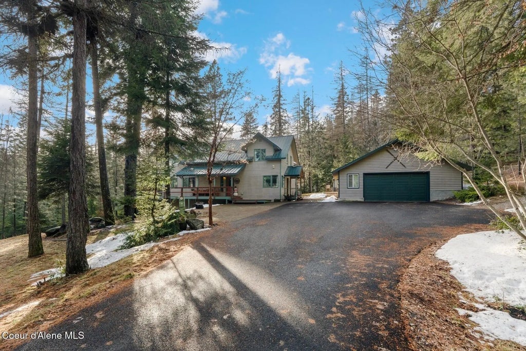 774 Mountain Creek Rd, Sandpoint