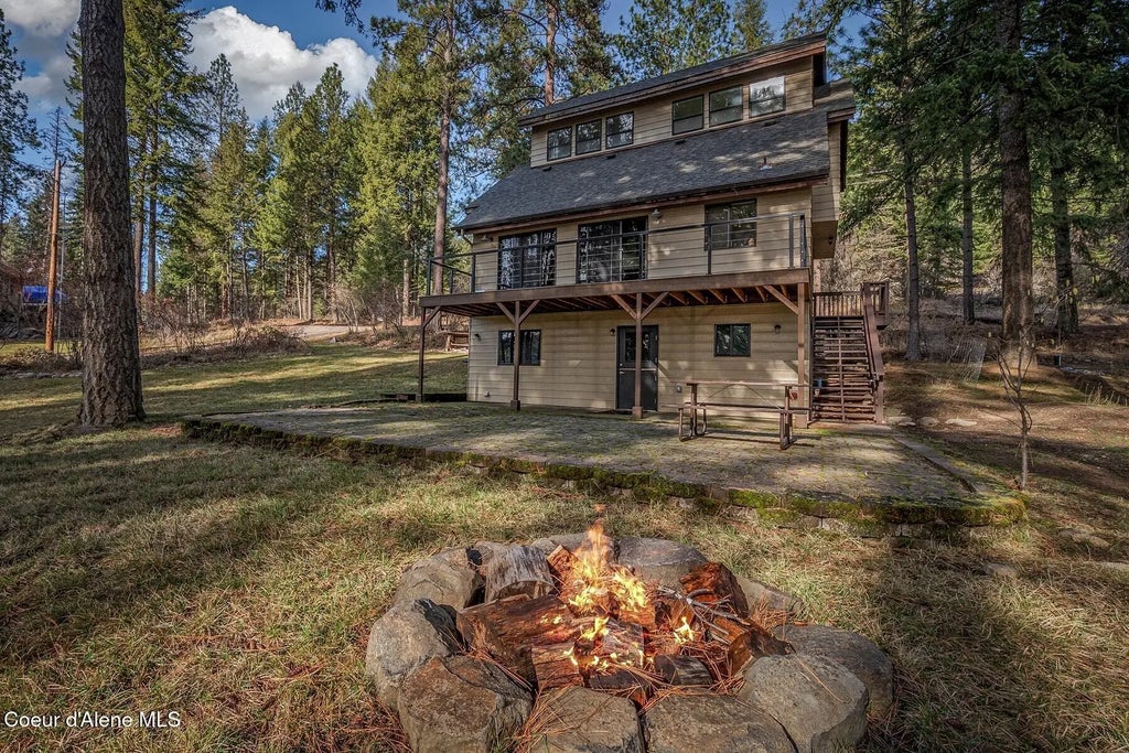 18352 S Crossbill Rd, Coeur d'Alene