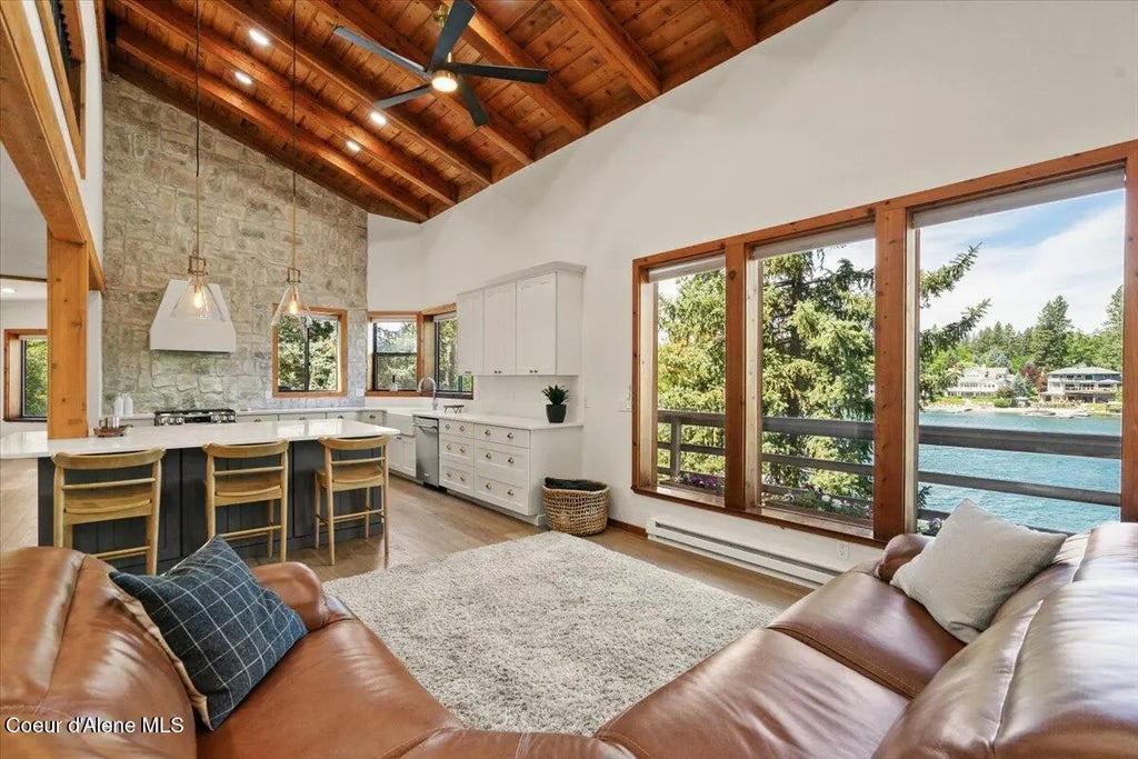 400 S Ohana Beach Dr, Coeur d'Alene