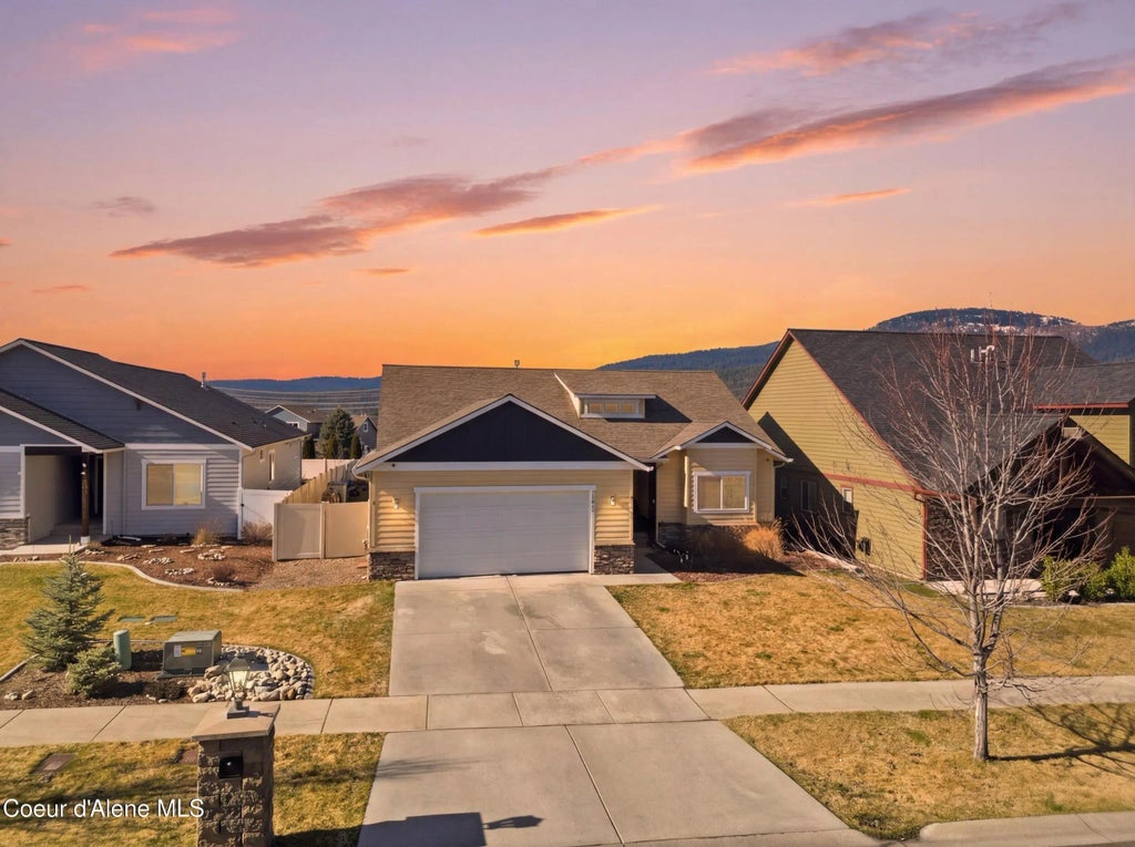 13421 N Shimmering Ct, Rathdrum