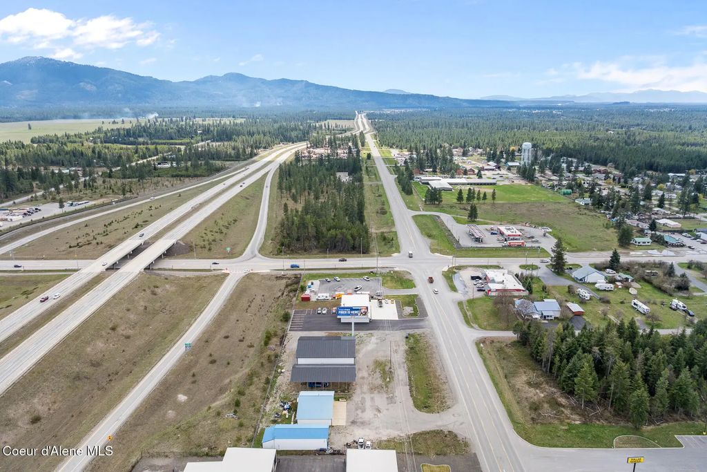30500 N Old Highway 95, Athol