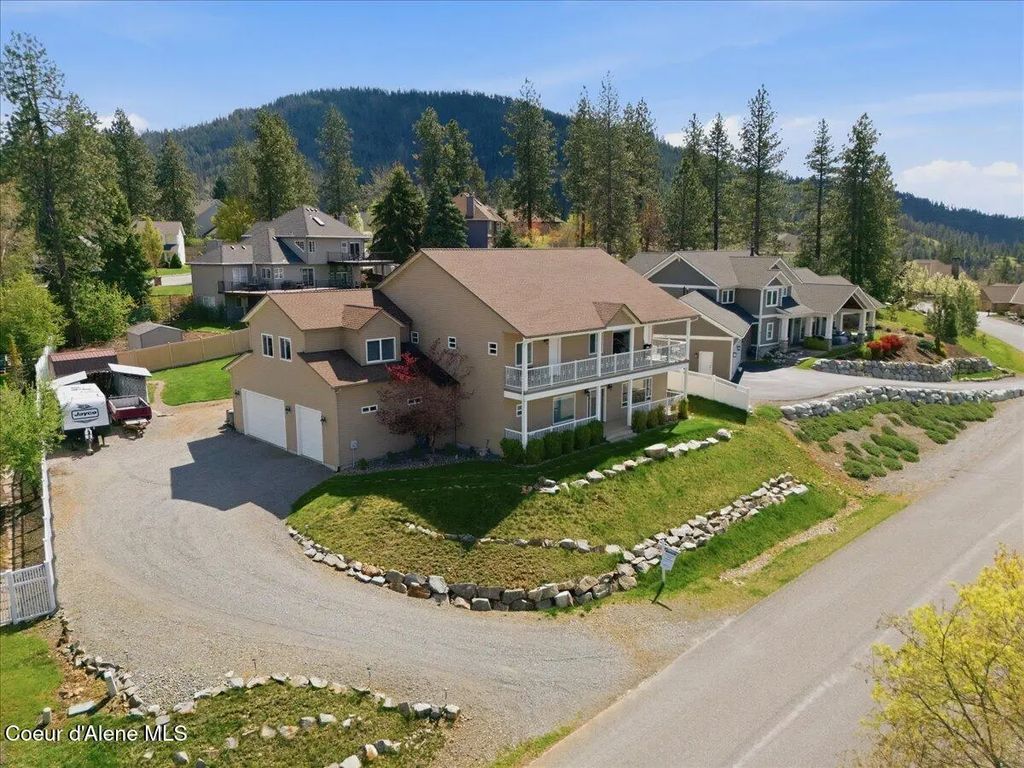 2010 E Grandview Dr, Coeur d'Alene