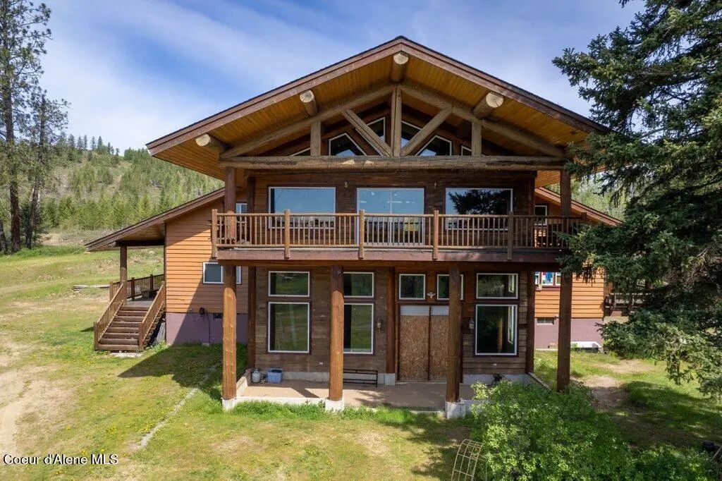 784 Twin Rivers Rd, Athol