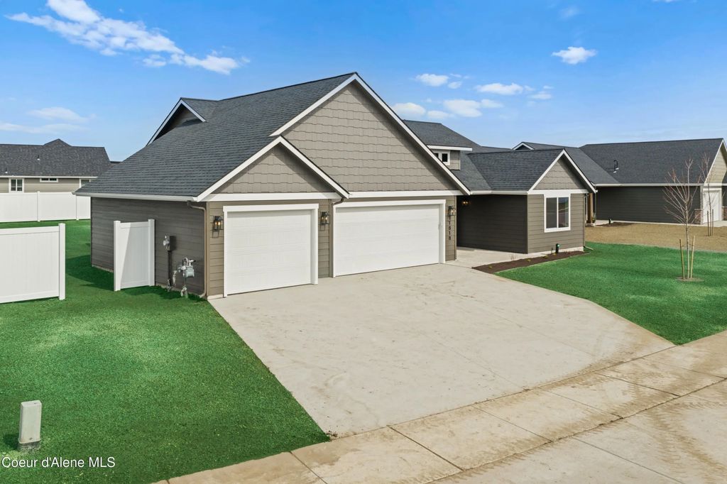 11699 N Simmons Ln, Rathdrum