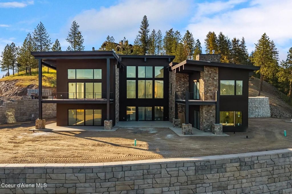 4663 E Plum, Coeur d'Alene