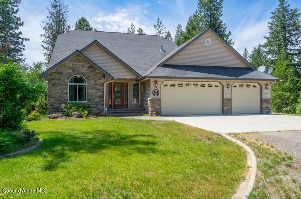 608 Country Club Ln, Pinehurst