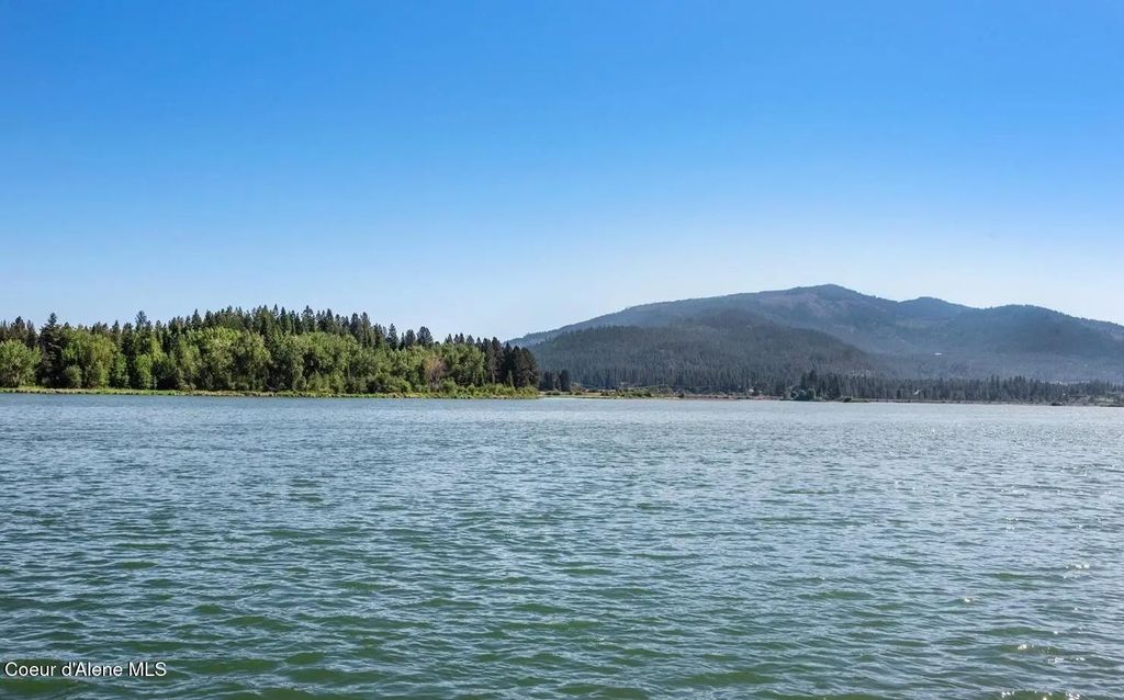 17768 Dufort Rd, Priest River