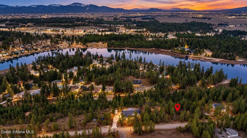 Nka W Riverview Dr, Coeur d'Alene