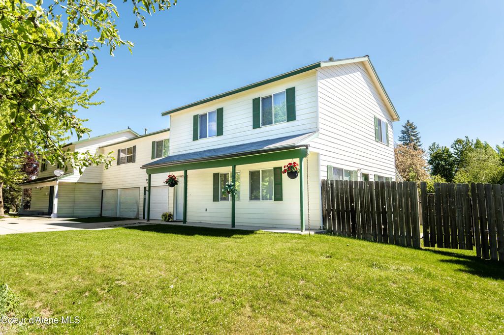 1611 Cedar St, Sandpoint