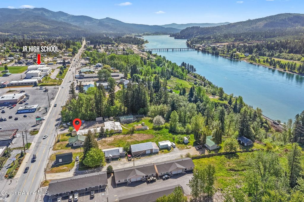 5518 Us-2, Priest River