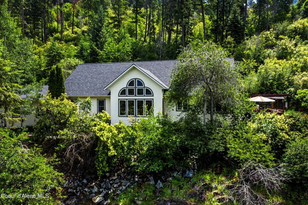 88 Cedarwood Ln, Sagle