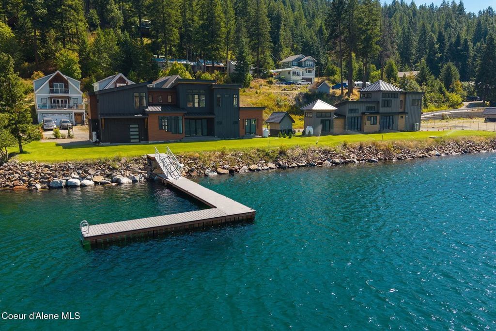 1770 Garfield Bay Rd, Sagle