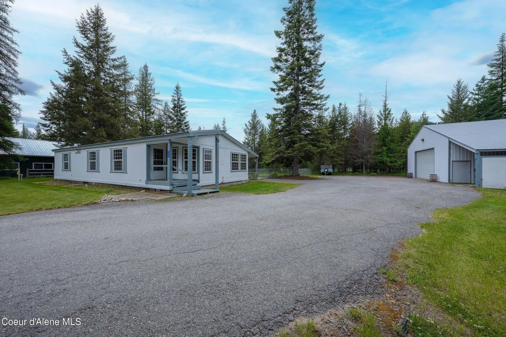 565 Shady Pines Loop, Priest Lake