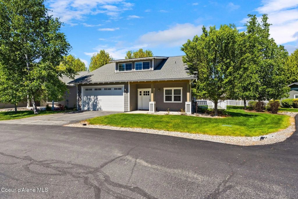 408 Becker Ln, Dover