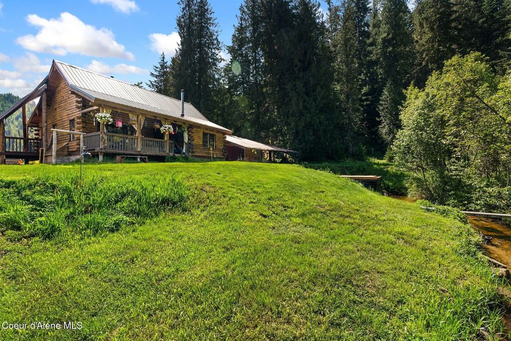 2502 Greenhood Rd, Priest River