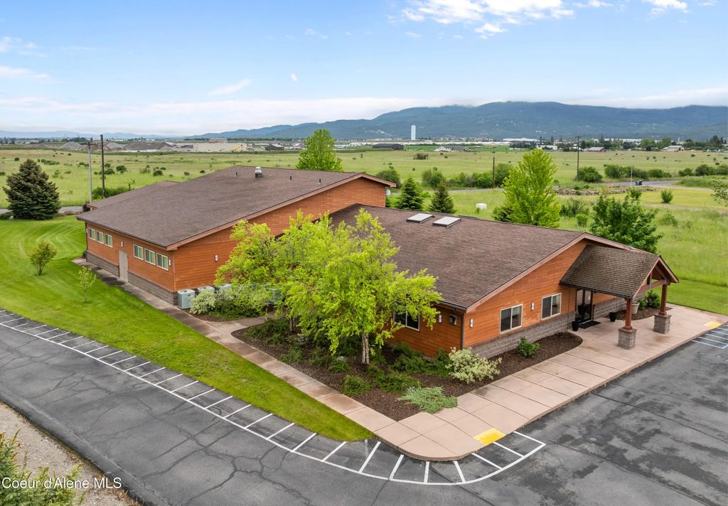 6701 N Idaho Rd, Newman Lake