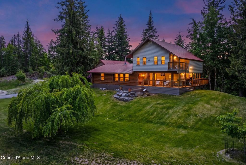 343 W Spring Creek Rd, Hope