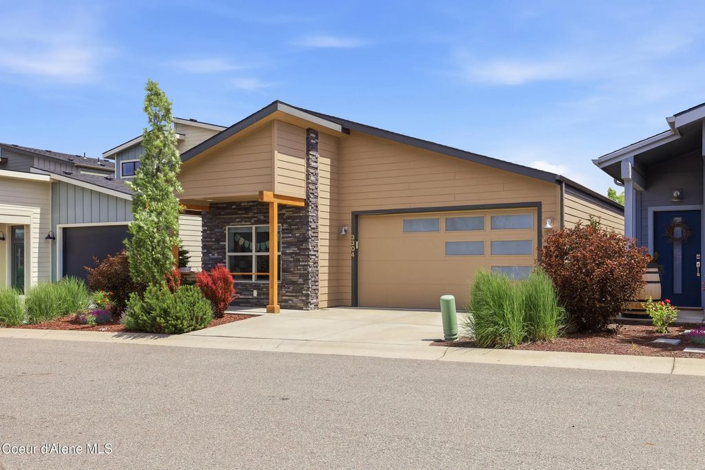 3304 N Rosalia Rd, Coeur d'Alene