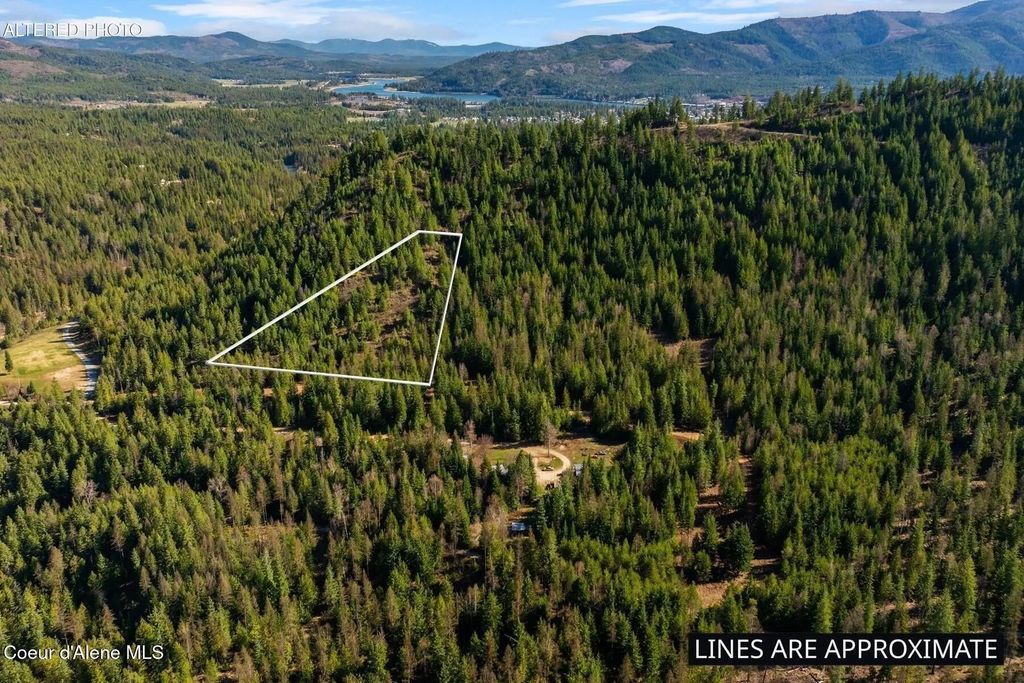 Lot 4 Cedar Acres, Priest River