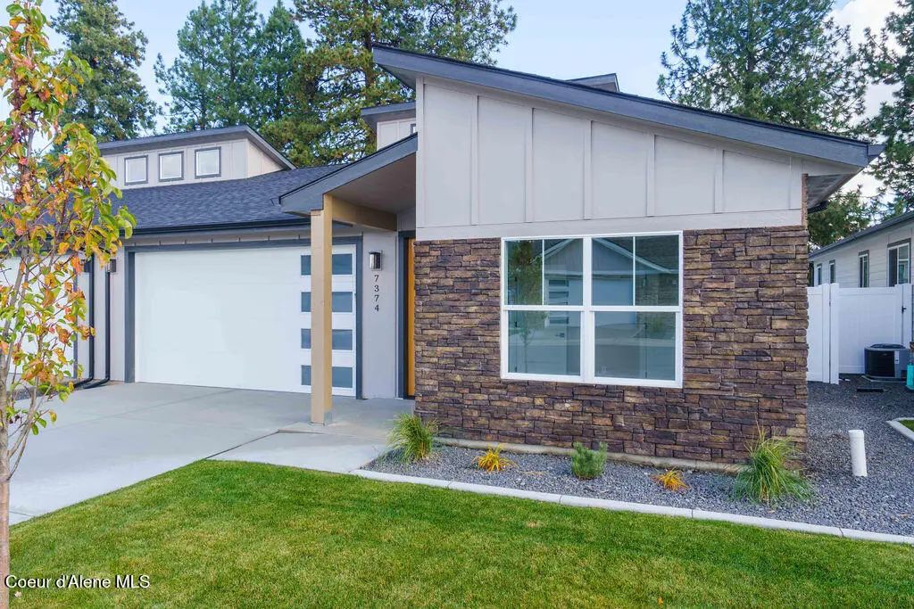 7374 N Breaux Dr, Coeur d'Alene