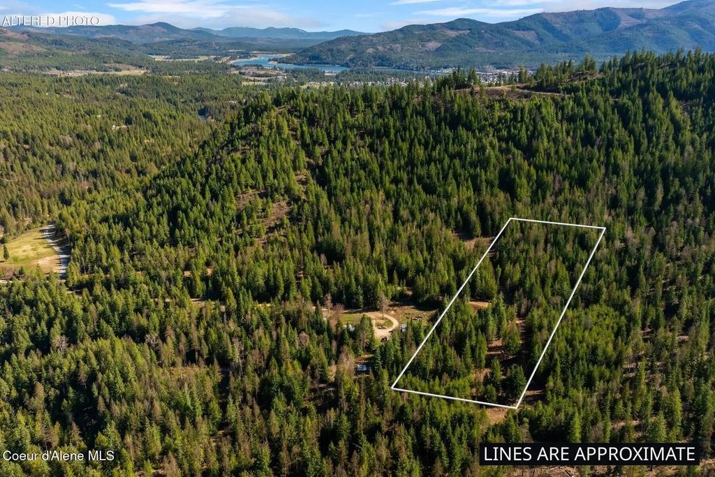 Lots 1 & 2 Cedar Acres, Priest River
