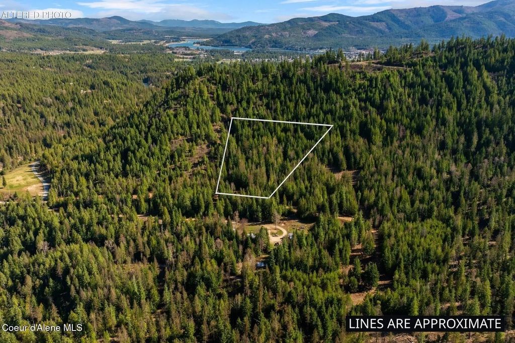 Lots 3 & 4 Cedar Acres, Priest River