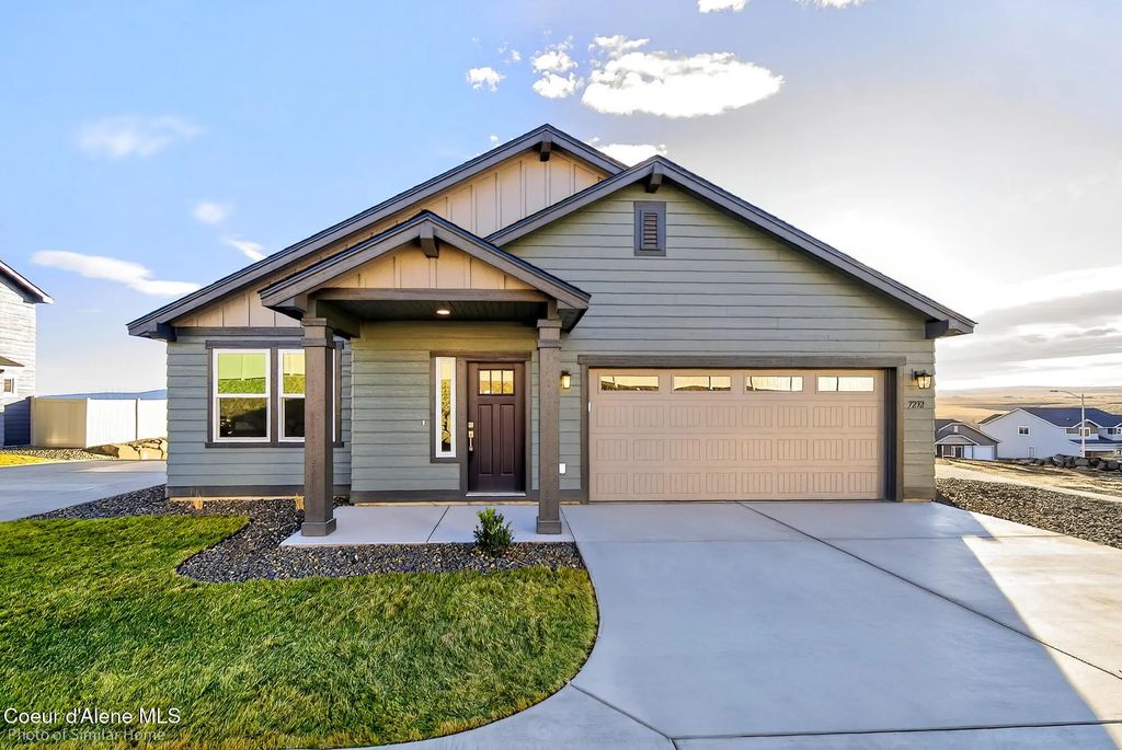 12173 W Kilkenny Dr, Post Falls