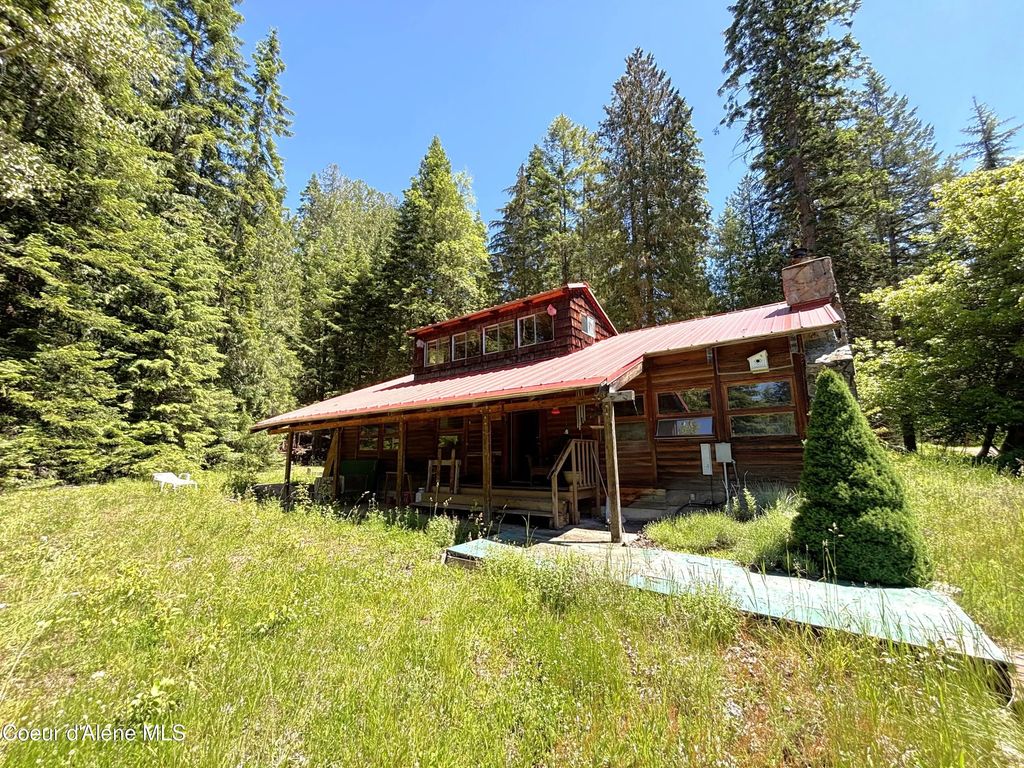2216 Mosquito Creek Rd, Clark Fork