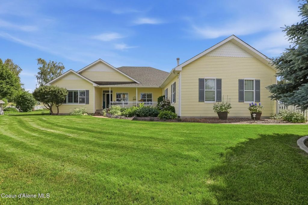 6909 W Ridgeway Rd, Deer Park