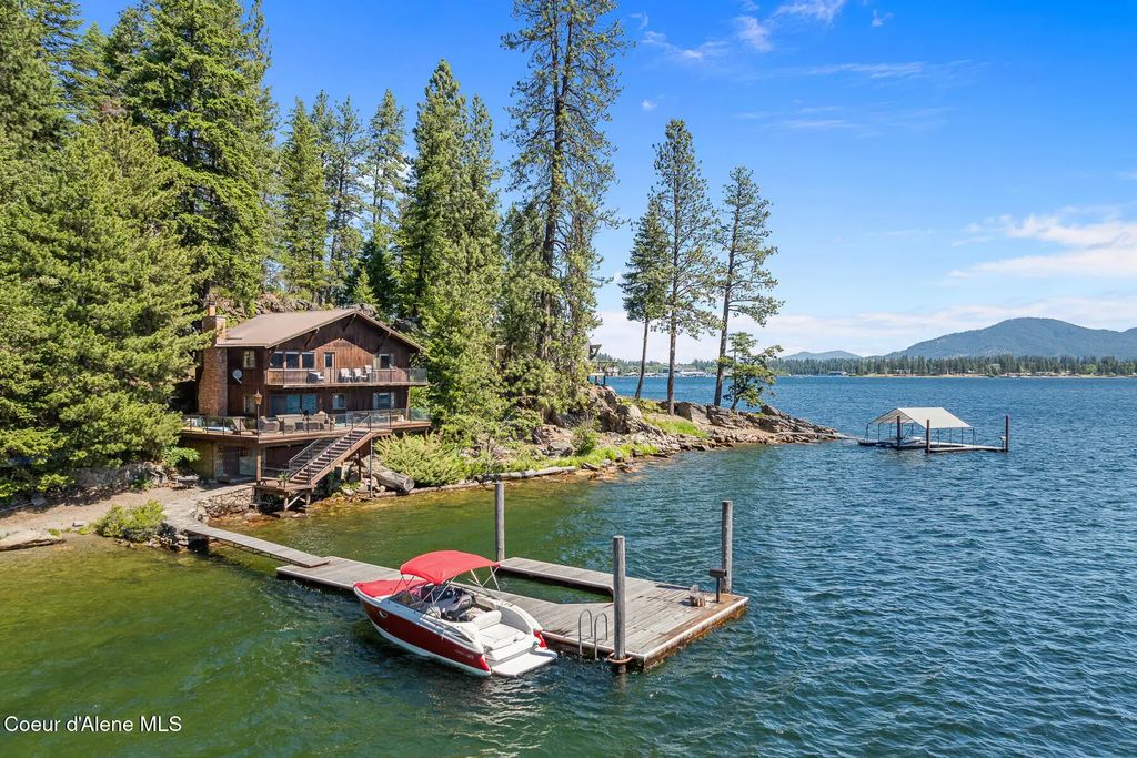 8245 W Coeur D Alene Lake Shr, Coeur d'Alene