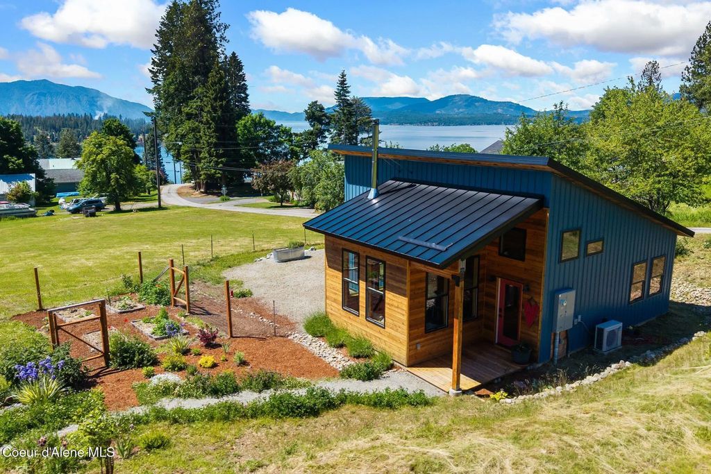 307 Cedar St, Hope