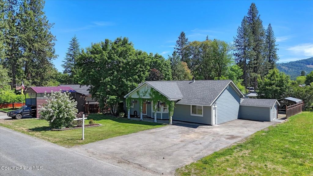 374 Dixon St, Priest River
