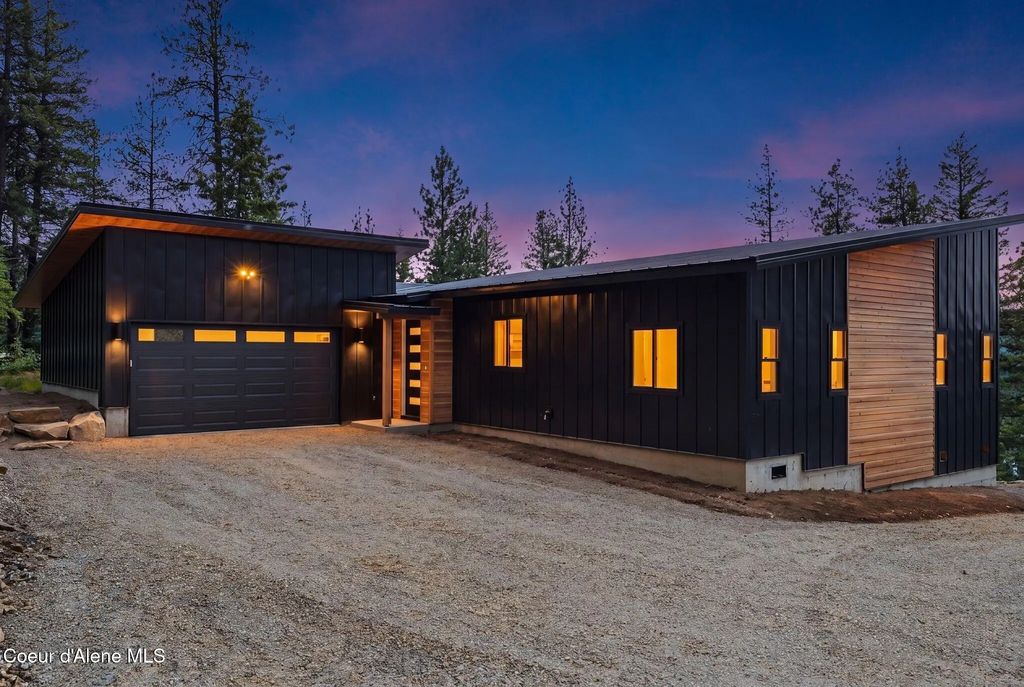 331 Towering Pines Drive, Sagle