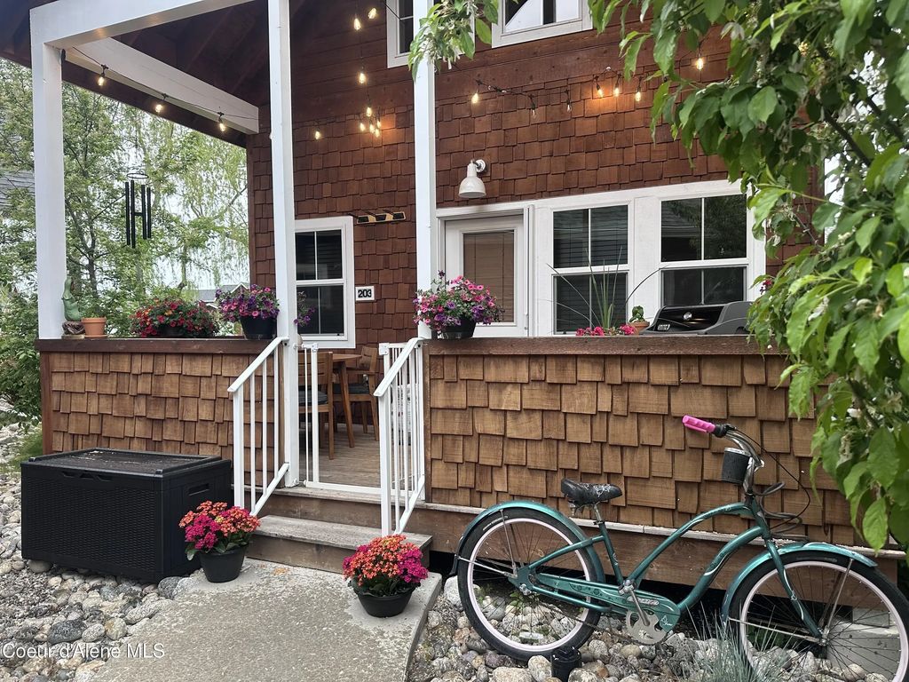 203 Pomrankey Ln, Dover