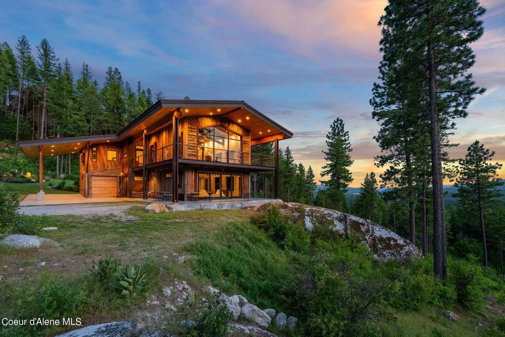 172 Elk Hills Rd, Sandpoint